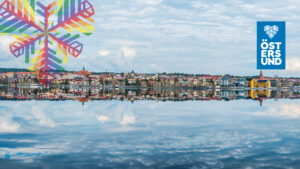östersunds skyline speglar sig i storsjön